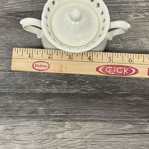 L. Godinger & Co Ivory Sugar Bowl with Lid – Pierced Rim Vintage Elegant Decor - Picture 9 of 10